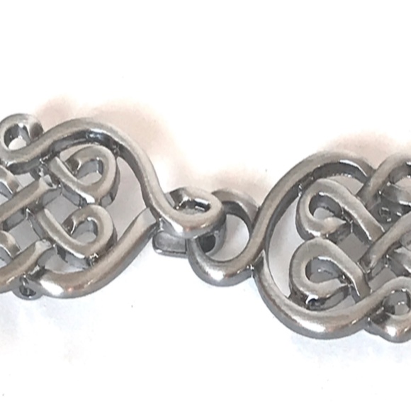 celtic swirl cloak clasp in silver - Picture 6 of 7